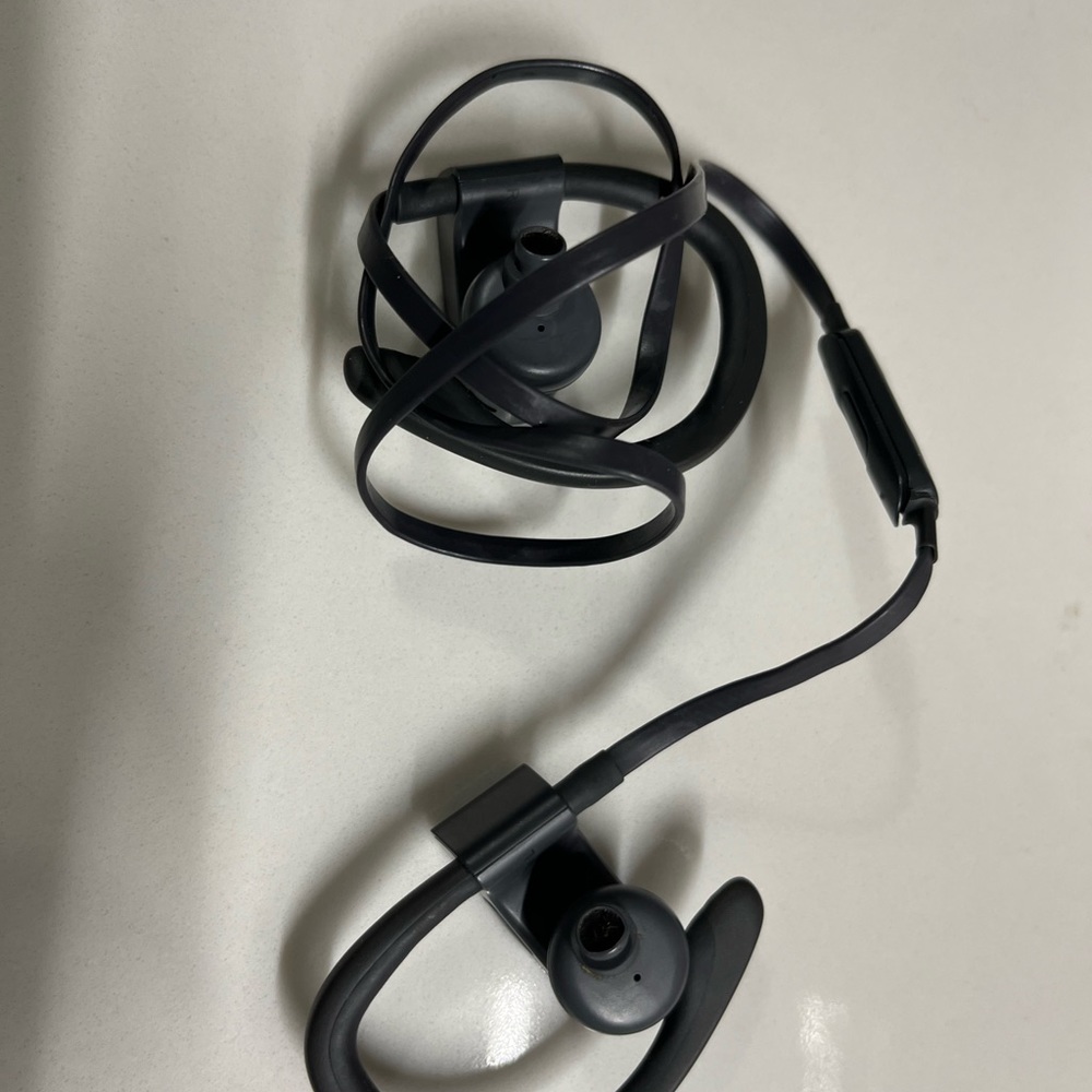 Powerbeats 3